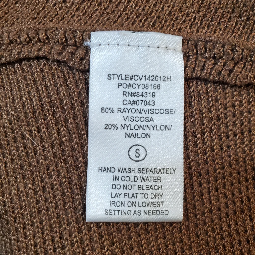 Cyrus Womens Batwing Sleeve Knit Sweater Small Lightweight Boat Neck Pullover - Picture 9 of 9